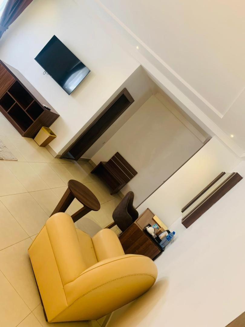 Swiss Pearl Continental Suite Wupa ภายนอก รูปภาพ